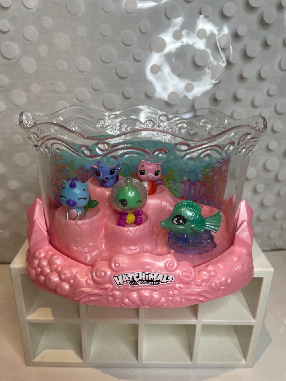 Hatchimals Underwater Aquarium playset